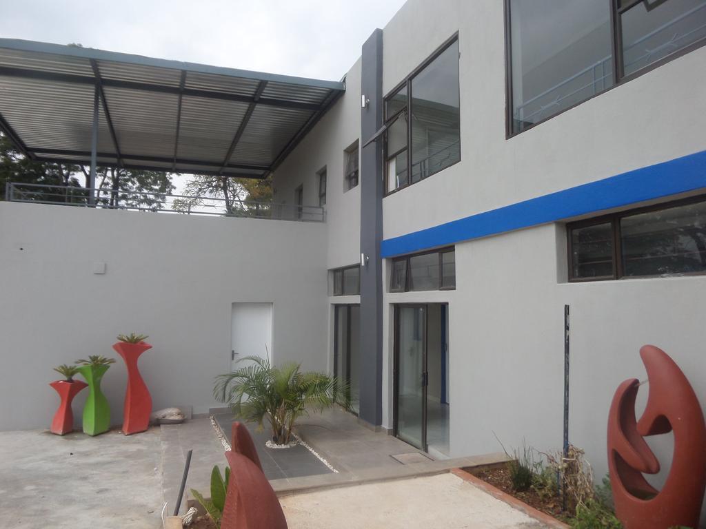 Tshedza Guest House بريتوريا المظهر الخارجي الصورة