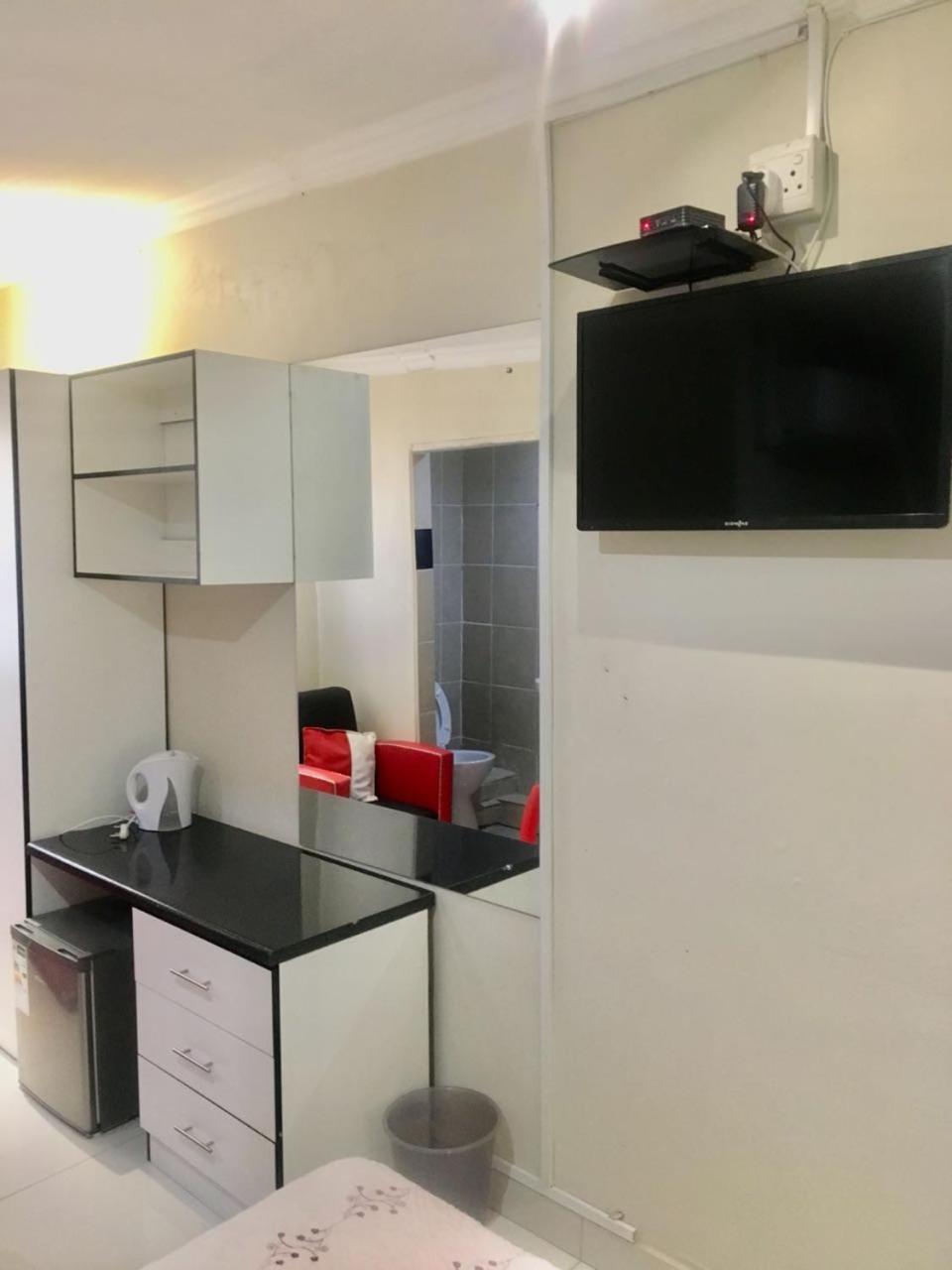 Tshedza Guest House بريتوريا المظهر الخارجي الصورة